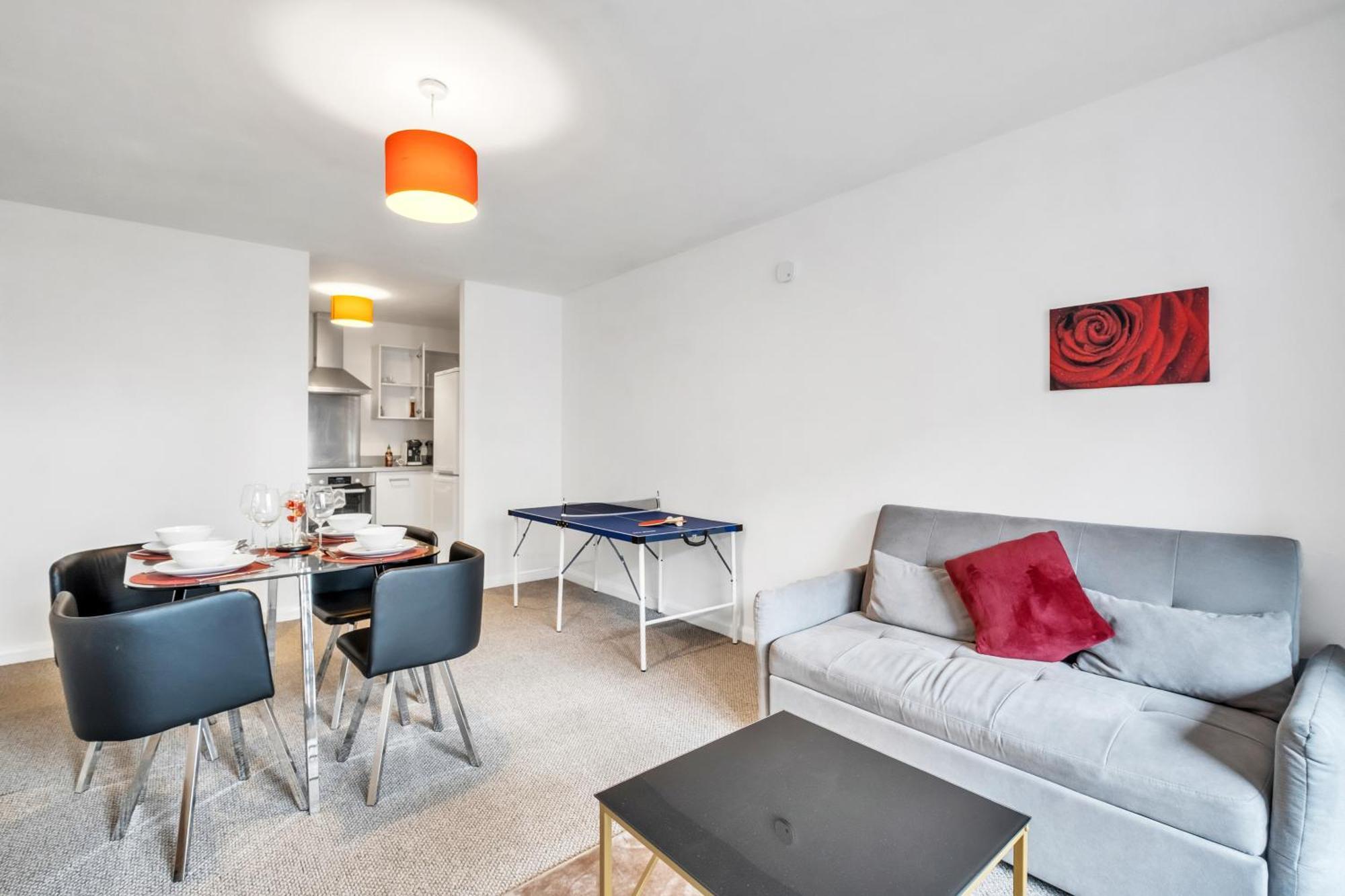 Central Suite Near Mailbox, King Bed, Ping Pong, Netflix, Sleeps 4 Birmingham Eksteriør bilde