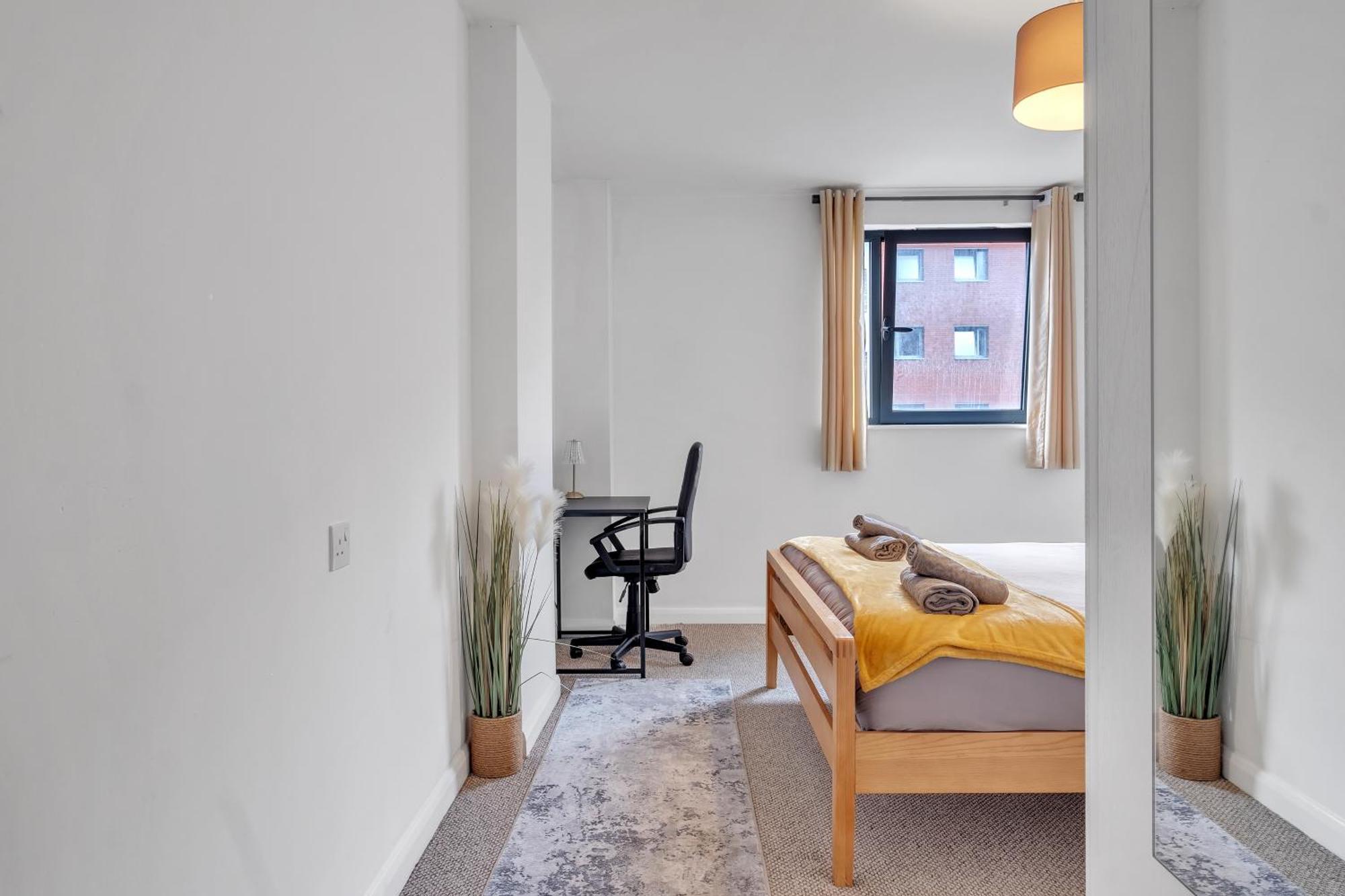 Central Suite Near Mailbox, King Bed, Ping Pong, Netflix, Sleeps 4 Birmingham Eksteriør bilde