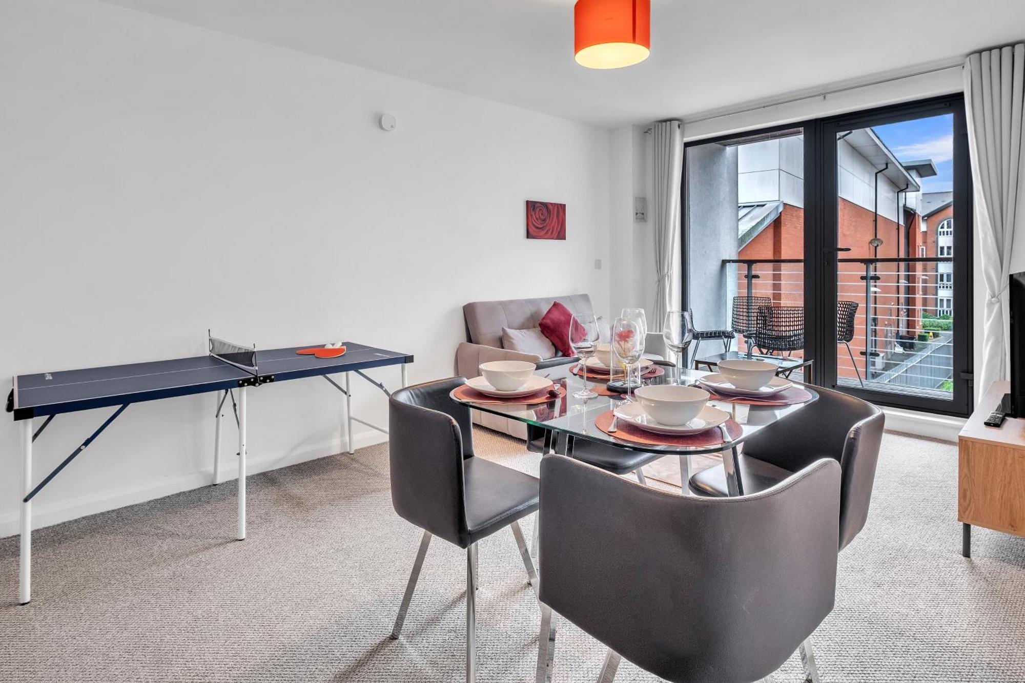 Central Suite Near Mailbox, King Bed, Ping Pong, Netflix, Sleeps 4 Birmingham Eksteriør bilde